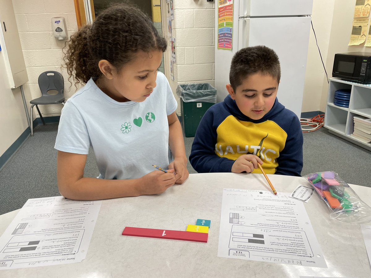 mecometz's tweet photo. Third grade mathematicians exploring the concept of fraction equivalence, practicing how to model fractions as another method to compare them! @SpringfieldSD https://t.co/5PcvocrpV8