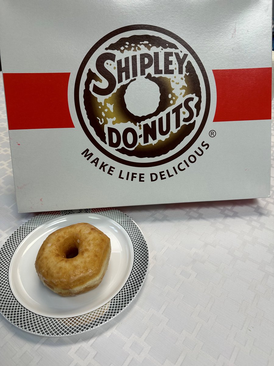 🍩 What a great surprise this morning!  Thank you Shipley Do-Nuts for the delivery.  We are so excited to have you in our community. #localbusiness #donuts #ForsythCounty