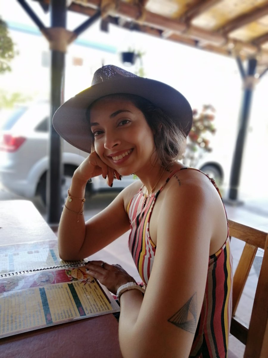 ValeriaCalf's tweet photo. Fabiola Vianey Leyva López tenia 27 años cuando el 17 de junio de 2022 fue asesin*da a manos de un colega de una manera cruel y con muchísima saña, a 14 días de la próxima audiencia para la resolucion de su caso, pedimos a las autoridades PENA MÁXIMA AL FEMINICIDA #vianeyleyva https://t.co/tp5U3YMFmk