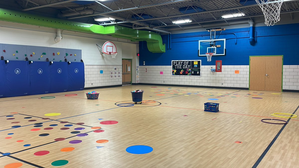 Hot Shots from <a href="/thepespecialist/">Ben Landers</a> is a 🏀 favorite in #physed! Going to try a new way today - leave the spot if you make it, but collect points based on where it was from. Hoping for more success for ALL levels with this switch!