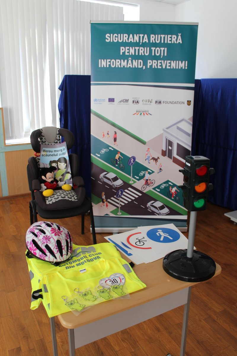MRSMoldova's tweet photo. "Road safety for all" campaign launched by ACM at "Litterarum" Lyceum, #Codru suburb #Moldova
@FIARegionI @fia @FIAFdn
@WHOMoldova @WHO_Europe
@EUeuropianunion @EUinMoldova
#SafeChildren #RoadSafety #EducationPack
@EASSTransport @RoadSafetyNGOs
@SR4Schools @UNRSC @GuvernulRMD https://t.co/wHfZhjIPzW
