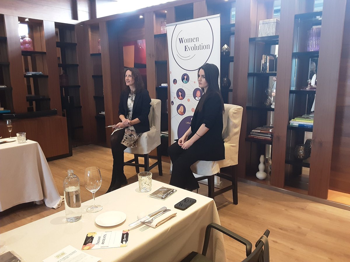 WomenBcn's tweet photo. 👍🌟 #8M2023 En #WeBrunch "Es porqué estamos junt@s que pasan cosas, se crean proyectos" @isabelsabadi directora General de @22networkbcn sobre los beneficios de tener espacios de innovación y networking como el 22@ en #Barcelona para generar proyectos de innovación. https://t.co/CoZY7qZ25p