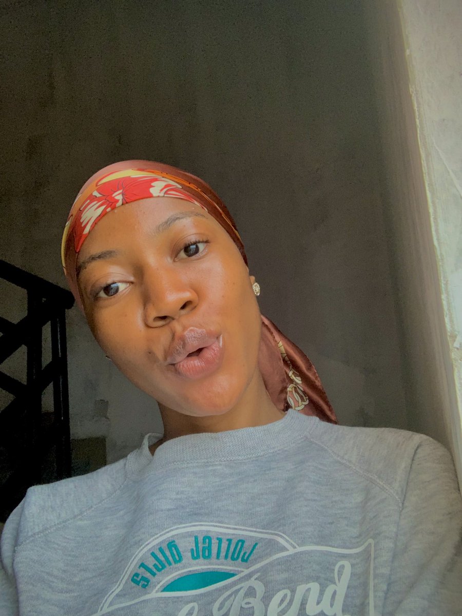 HarineSole's tweet photo. @MensahEstherOmo I'm Arinola your foreign skin care vendor 🛍🛍🛍 https://t.co/Oryf77QixS