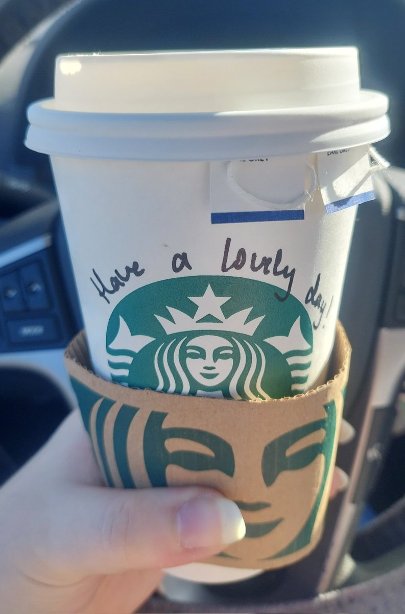 My morning tea came with a side of positivity. Thanks to the lovely batista at @StarbucksCanada for that nice message to start my morning 🥰 #WednesdayWisdom