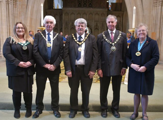 #ICYMI | A special service of Thanksgiving took place at Wells Cathedral on Sunday 12 March to mark an historic milestone in Somerset’s history.

The service celebrated the contribution and coming together of Somerset’s five councils. 

Find out more: somersetnewsroom.com/2023/03/15/cou…"