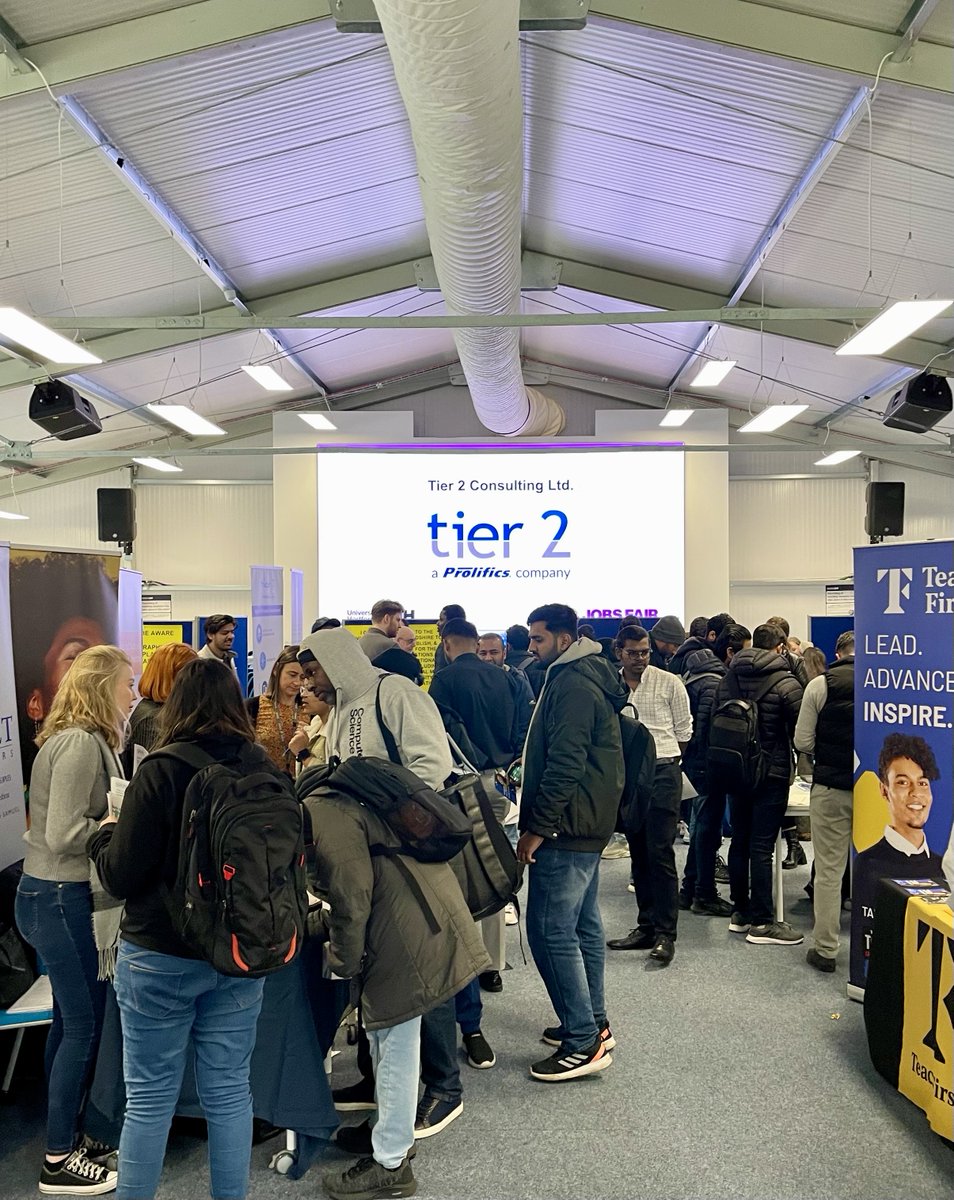 🌟 Brilliant turnout today at the @UniofHerts jobs fair! We’re here showcasing our graduate opportunities to prospective students and giving some helpful industry insights. To find out more visit; tier2consulting.com/news-events/un… #SoftwareDevelopment @UniofHertsCE #UniOfHerts #Hiring