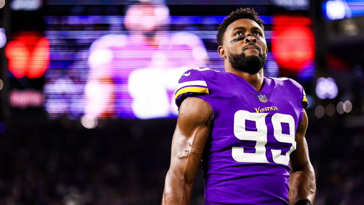 RUMOR: There has been talks in NFC circles that the Vikings could secretly be working on a trade involving star DE Danielle Hunter 👀