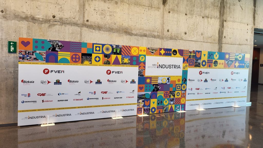 Hoy hemos tenido el privilegio de asistir a la gran Jornada del día de la Industria, organizada por nuestra patronal sectorial @fvem_es Un gran despliegue y éxito de público, con su presidenta, Tamara Yague a la cabeza y la participación entre otros del lendakari, Iñigo Urkullu.