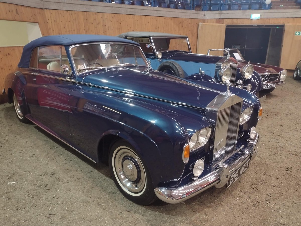 Custos718's tweet photo. Classics

#cars #autos #wheels #llantas #escapes #exhausts #supercars    #jdmcars#japanesecars #italiancars #tunning #stance #germancars #americancars #britishcars #englishcars #fastcars #classiccars #racecars #tunnedcars#tuneado #carengines #cardecals #rides #speed https://t.co/KRIGUiMYPb