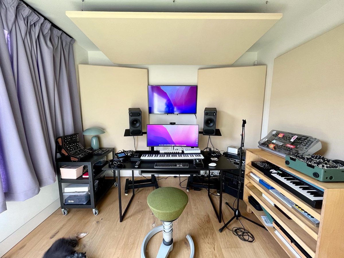 Just got my writing room studio calibrated & set up with panels (thx @yellow_tech!) and I have so much work to do, but all I want to do is listen to @bjork and @radiohead really loud in the new space 😅 oooops