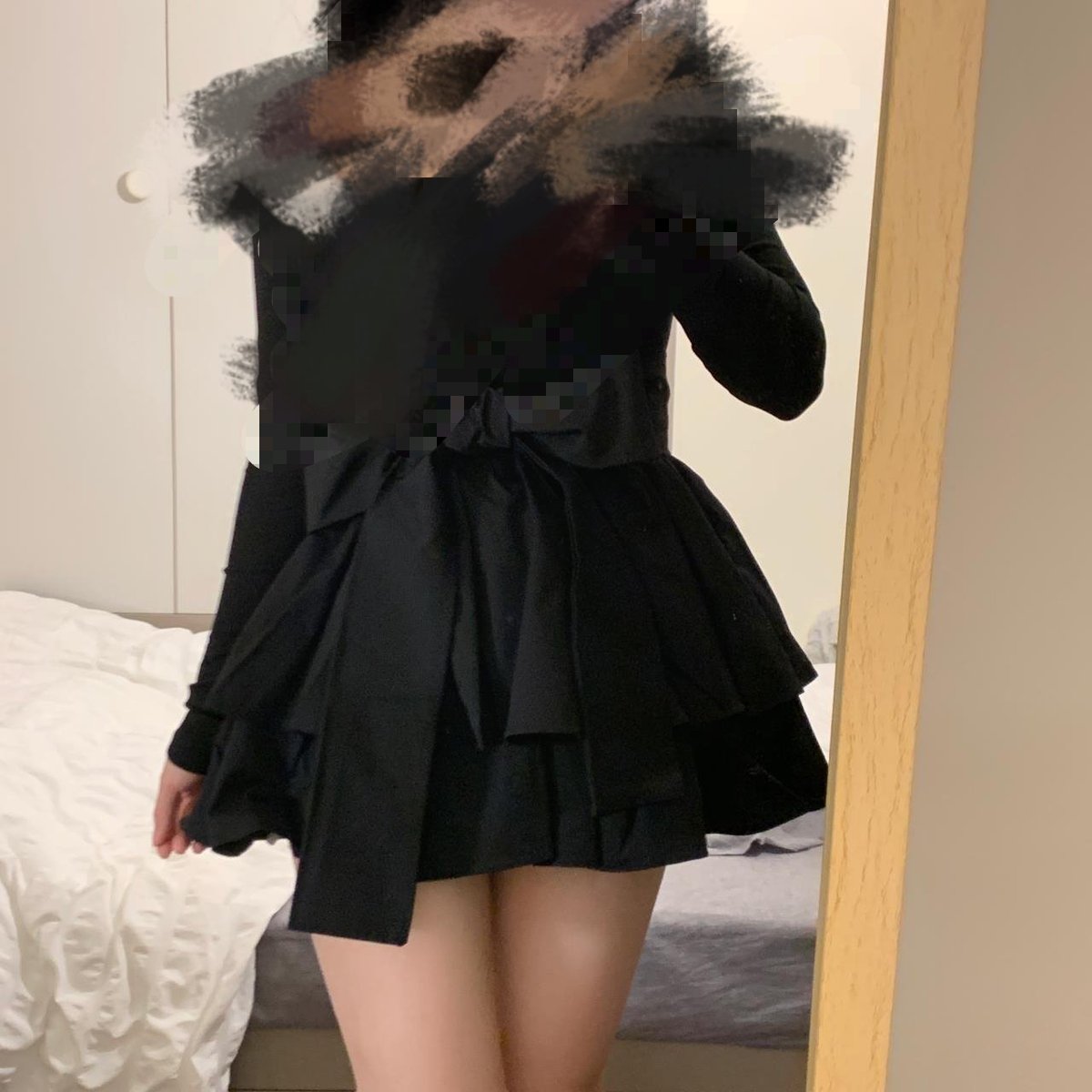 keke050203's tweet photo. 之前在酒店拍的照片腿有点粗（呃啊！~恶龙咆哮 https://t.co/kcYNm59CPA