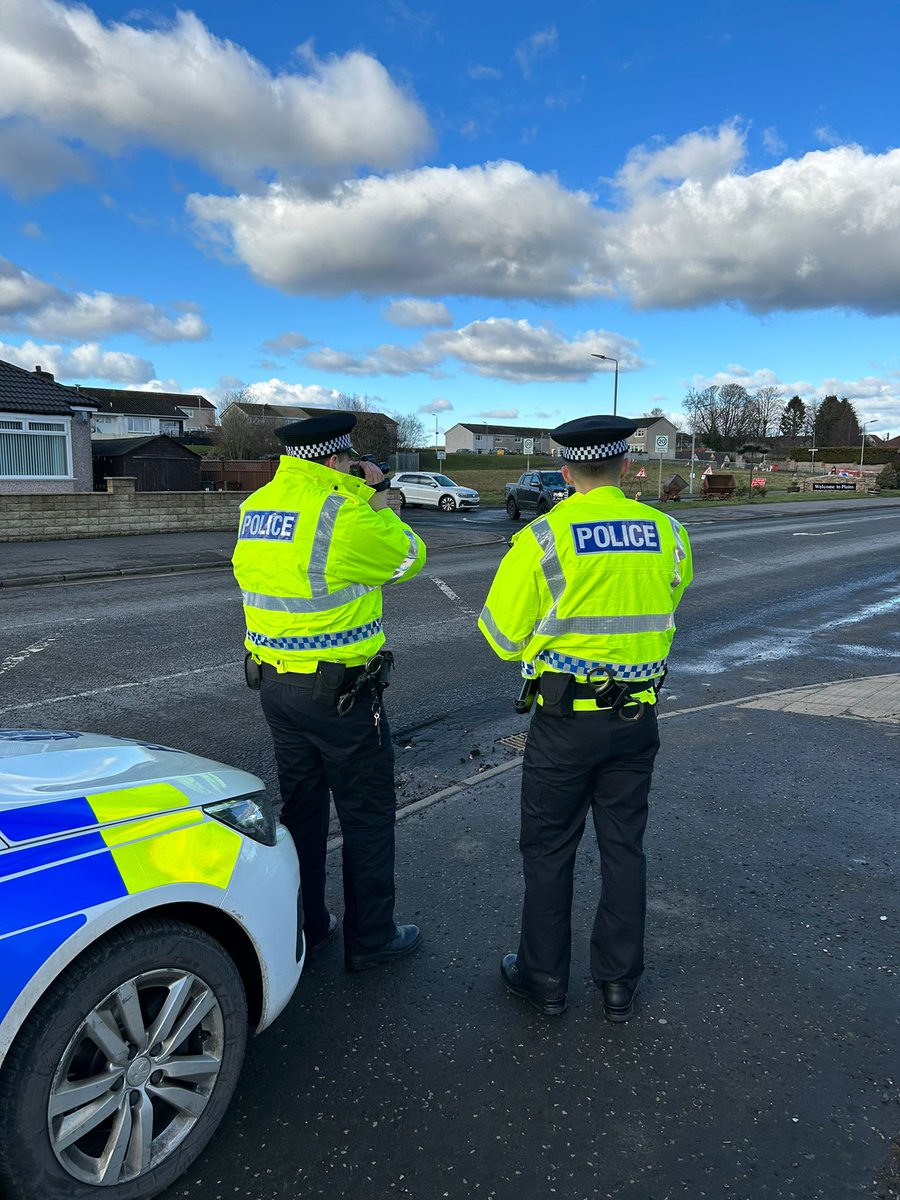 MonklandsPol's tweet photo. Airdrie Community Officers, assisted by our new probationers, are conducting speed checks in Main Street, Plains, after complaints from members of the public.
#SlowDown #KeepingPeopleSafe https://t.co/idoOH7EoU1