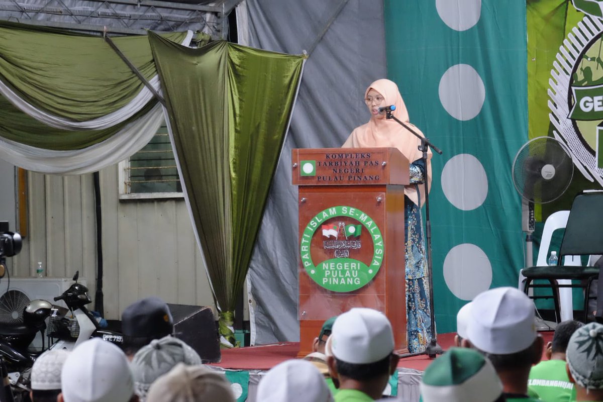 drusmas's tweet photo. GELOMBANG HIJAU PULAU PINANG
Bila pejuang diseru
Lantas pantas terus berjuang
Anak muda ingin wadah baru
Gerakan Islam pilihan terbilang
Semoga semangat dan momentum gelombang ini akan kekal berterusan sehingga PRN yang akan datang kali ini.
#gelombanghijau
#paspulaupinang https://t.co/uDzfjKI8Wr