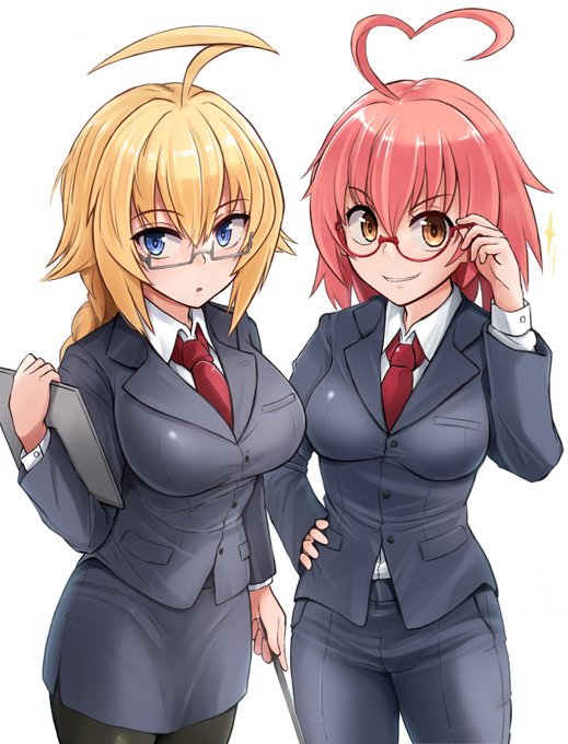 skebできました～
スーツ姿のEsとはぁと🙌 