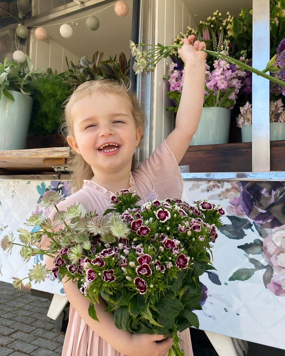 caseymorris1980's tweet photo. Today as the last day you can place your Mother's Day orders! Get in touch now before time runs out! https://t.co/iR8HnqLde0