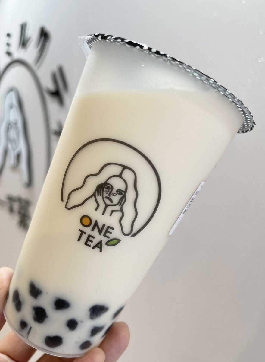 oo79864432's tweet photo. ONE TEA 一茶 🎓 小岩店 4回目 😄
ここも半年ぶり。
ジャスミン緑茶ミルクティー M+タピオカ 520円
タピ中大粒もっちり良質👍
お茶スッキリ美味。
BGMはビート🪘きいてる洋楽♬♬
なんか身体が自然に動くぞーw
#タピ活 #タピオカ #onetea #一茶 #小岩 https://t.co/I9XBRy4tYc