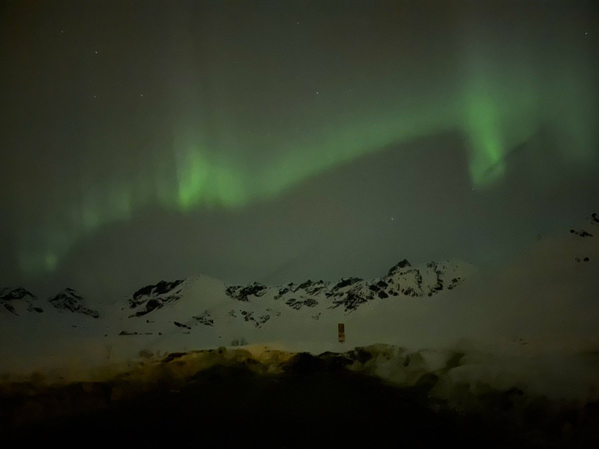 joegalope's tweet photo. Northern Lights - Aurora Borealis, taken around 1 a.m. from Hatcher Pass, AK https://t.co/YWD6zwlGiD