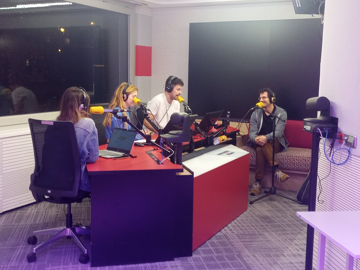 xavicanet's tweet photo. Ahir vam fer una mica de #PostureoReal amb el @guillemromatort i els amics de @XLcatradio .
Seguim sumant https://t.co/Y3vpXtkGmq
