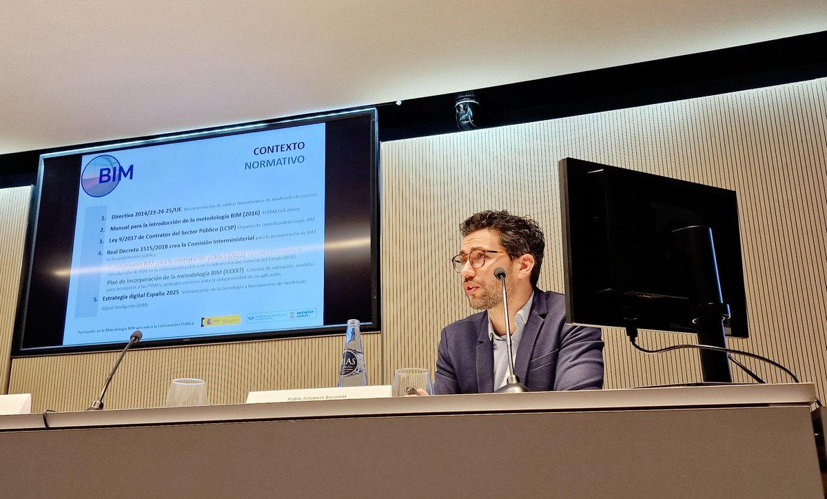 Comienza el curso de supervisión de proyectos organizado por el <a href="/ColegioITOP/">Colegio de Ingenieros Técnicos de Obras Públicas</a>, primera del curso englobado en la #Formación en Metodología #BIM. <a href="/CypePabloG/">PabloGilabert CYPE</a> da el pistoletazo de salida!