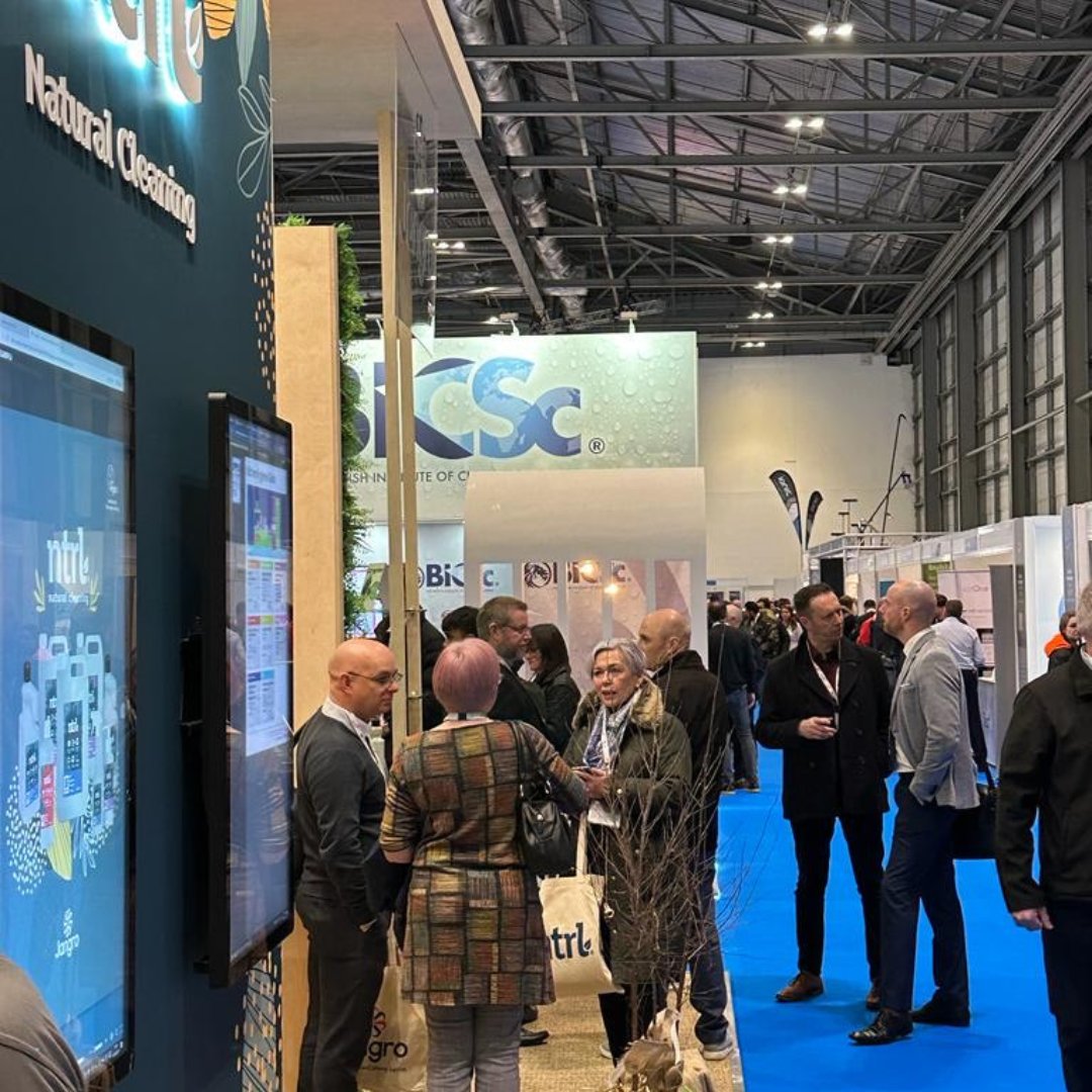 NWRHygiene's tweet photo. Wow, what a fantastic day at @TheCleaningShow yesterday! 

Fantastic new innovations, amazing people &amp; an amazing venue 👏

Here's some more shots from yesterday's event 📸

#cleaningshow 
#WednesdayMotivation 
#hygiene https://t.co/RecciYUpwj
