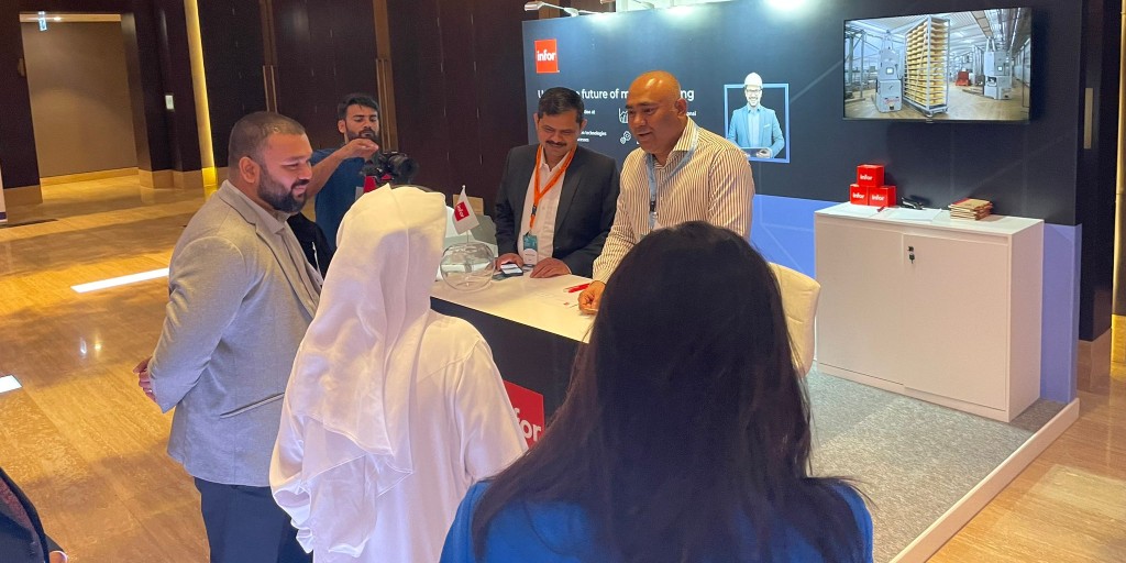 Infor's tweet photo. #TeamInfor kicking off at the #FutureFactory Show in Abu Dhabi today. Stop by our booth to meet our team of experts and join @Infor’s “Evolving Beyond Industry 4.0” session to learn how industry-specific #cloud solutions help #manufacturers. #ffs_uae https://t.co/24Llnf1rMR https://t.co/Zo3Svg80hV