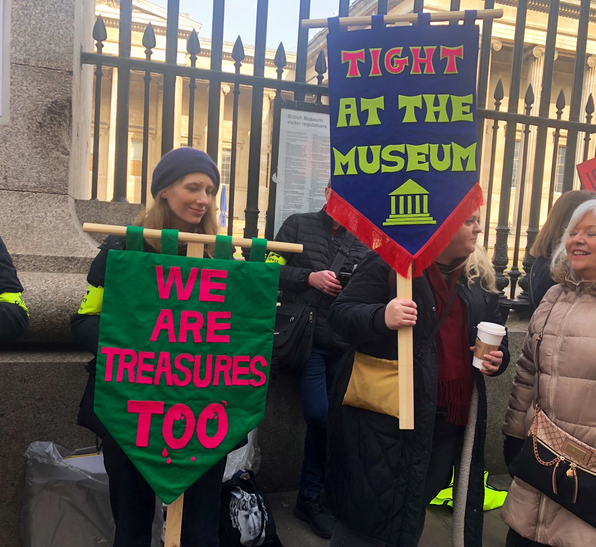 Shelly M tweet media