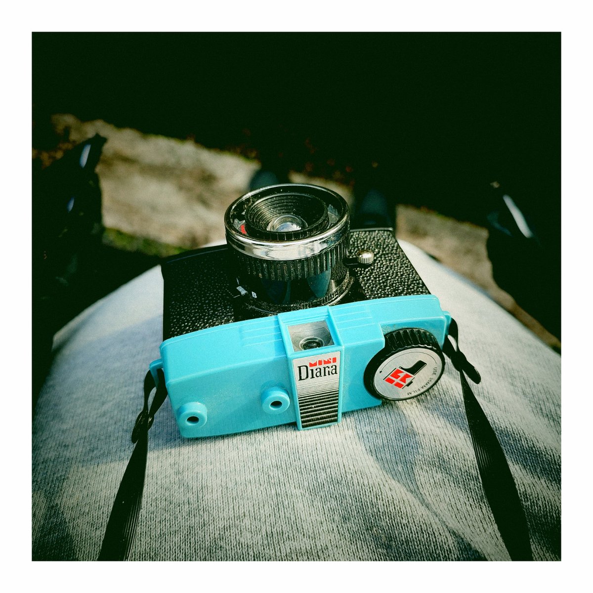 johbeil's tweet photo. @_JasonAvery @ILFORDPhoto @BWPMag Tool and location #camerachallenge #film #analogue #streetphotography #fun #believeinfilm #diana #cheapcamera https://t.co/kllucjjR3k
