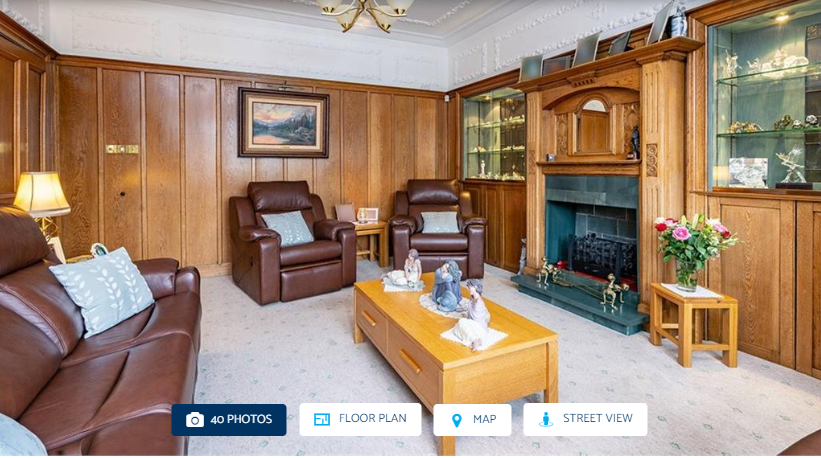 NeilBriogaisean's tweet image. what lovely wood panelling #espc @cocteautriplets