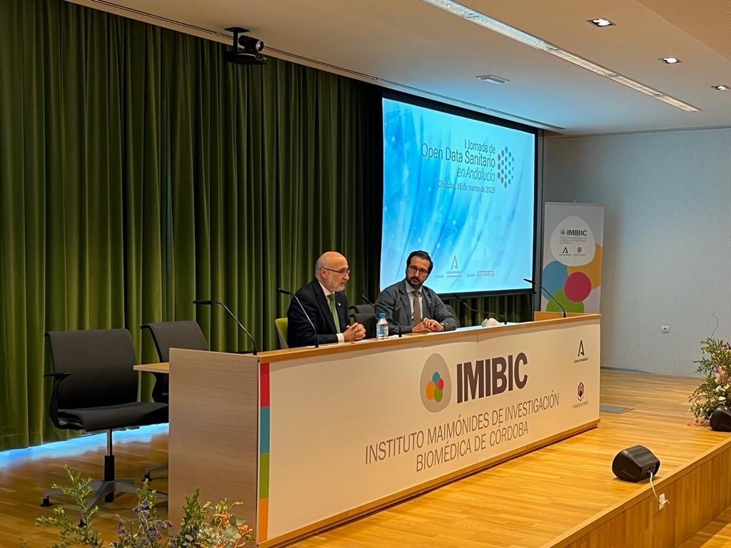 El Secretario de Salud Pública e I+D+I ⁦<a href="/IsaacTunez/">Isaac Túnez Fiñana</a>⁩ y Álvaro Granados, Gerente del ⁦<a href="/IMIBIC/">IMIBIC</a>⁩ en la Apertura Institucional de las #JODSAPLN ⁦<a href="/FProgresoysalud/">Fundación Progreso y Salud</a>⁩