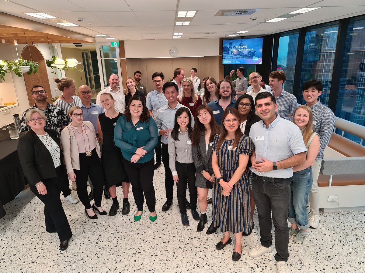_IMNIS's tweet photo. Tonight's #IMNISAlumni event was filled with happy faces, exciting conversations and memories. 
Thank you to everyone who took the time to join.  It is a pleasure to connect with all of you as part of the IMNIS Initiative. 
@FB_Rice thank you so much for hosting us. https://t.co/7bWO2lErsk