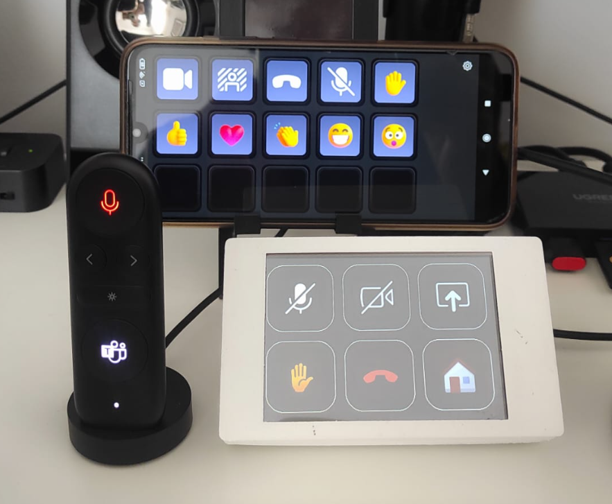 Joao12Ferreira's tweet photo. I'm upgrading my virtual meeting game with desk devices designed for Microsoft Teams! 
Is this to much? 😅
#MicrosoftTeams #DeskDevices #MeetingControl https://t.co/MgXuat27m1