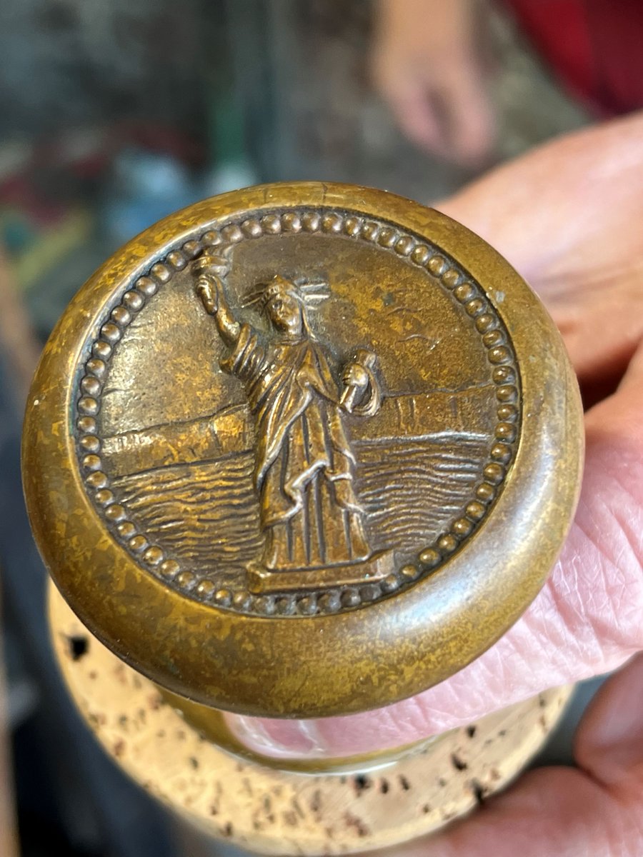 hbaskas's tweet image. Visiting Indy's Teeny Statue of Liberty Museum.  

ow.ly/VKJJ50NiFR4
#Museums #StatueofLiberty #SmallMuseums @VisitIndy @VisitIndiana #UnusualMuseums #Travel