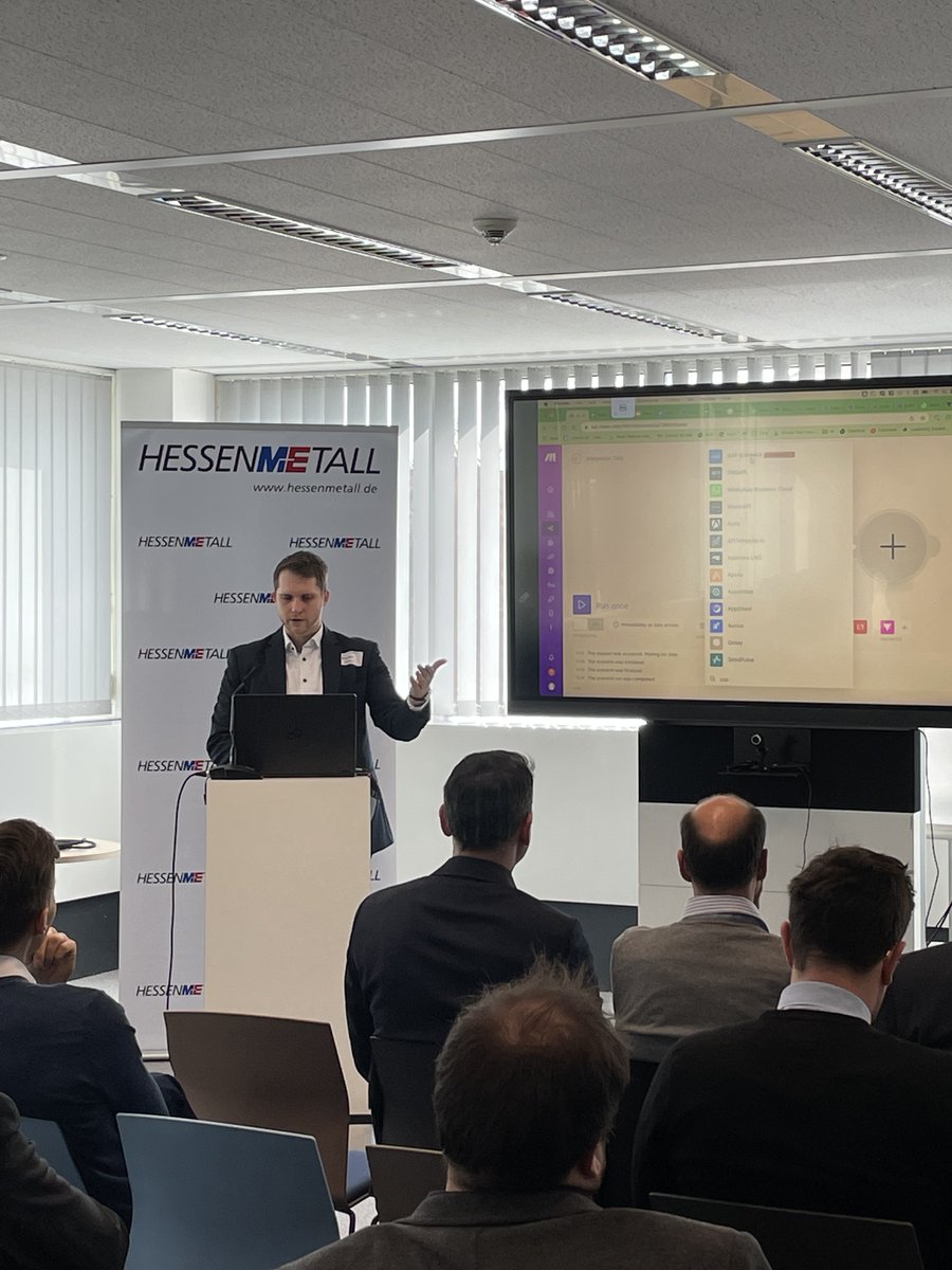 HESSENMETALL's tweet image. Sebastian Mertens von @Celonis mit einer Live-Demo, die #Prozessautomatisierung im Kundenanfrageprozess anschaulich macht und wie man mit Low und No Code den #Fachkräftemangel durch #Workflow|automatisierung adressieren kann.