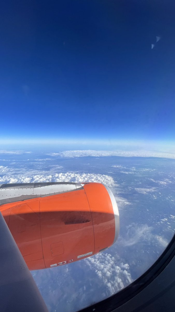 andywesthead's tweet photo. Safely touched down https://t.co/6IxQSA4Dzi
