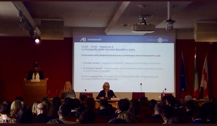 lauragori1's tweet photo. Un onore introdurre @ClaudiaSanesi1 e @FrancescaSane alla Giornata Nazionale @assobenefit a Palazzo Reale. You rock, Girls. #SocietaBenefit #ImpreseSostenibili #UnaDashboardcheRendeilMondoMigliore https://t.co/cu4CZz4eRS
