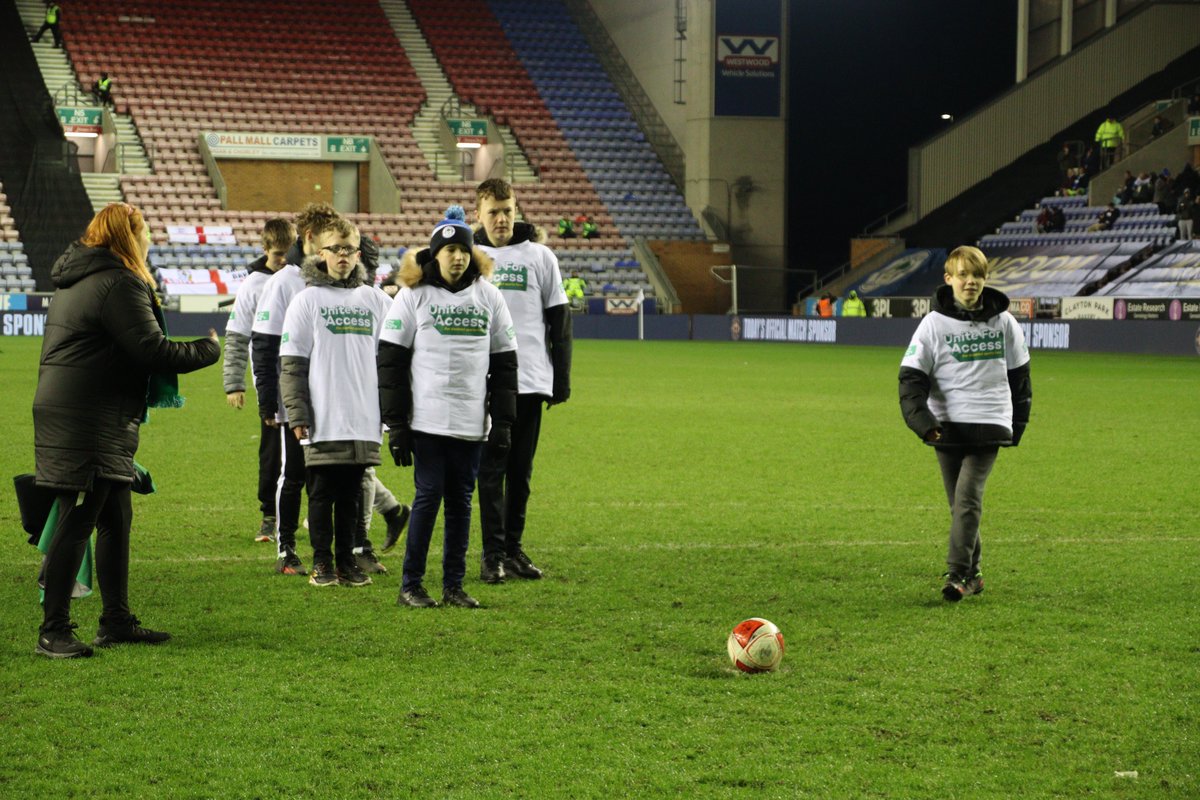 LaticsCommunity's tweet photo. ⚽️ Last night, in support of @LaticsOfficial's #UniteForAccess fixture,  we were delighted to welcome participants from our #PLKicks Disability Football session to take part in a half-time penalty shootout!

#wafc 🔵⚪️ | @lpftweets https://t.co/pI1YNpvkte