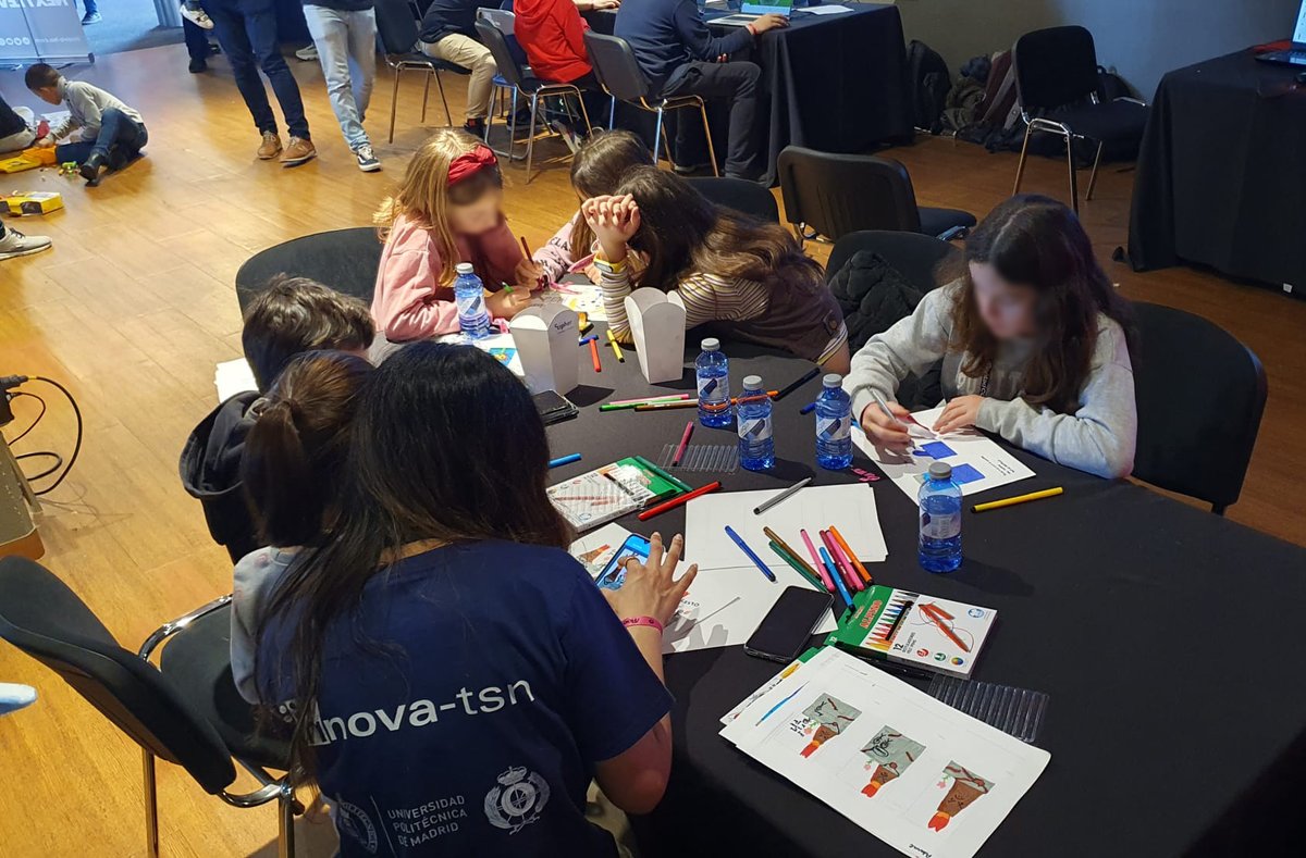 innovatsn's tweet image. #BuenosDías🗨️🚀Recordando lo bien que lo pasamos el sábado en #RootedCON2023 @rootedcon con @MakeITUPM (el Campus de @informaticaupm) jugando, programando, descubriendo y adentrándonos en el mundo de las apps móvil, realidad virtual/aumentada, robótica…
¡Nos vemos en verano!🌞😎