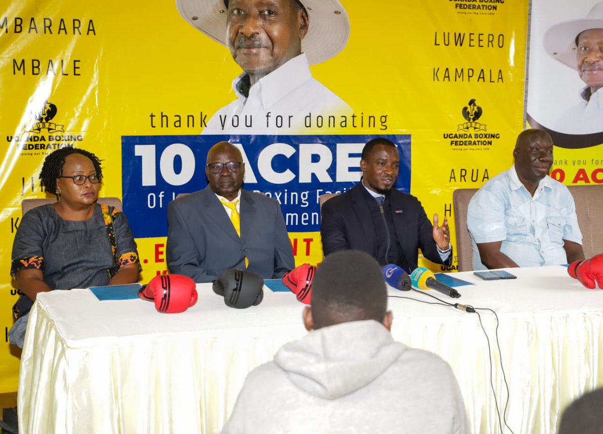 ndagijerichie's tweet photo. We shouldn't politicize this initiative. We met with the President and discussed our ideas about boxing in Uganda. He liked the ideas and donated us land through @ULC_Ug.
This land and the facilities developed on it will benefit us all. - @muhangimo
#BoxingForAll https://t.co/NKXq3crL9h