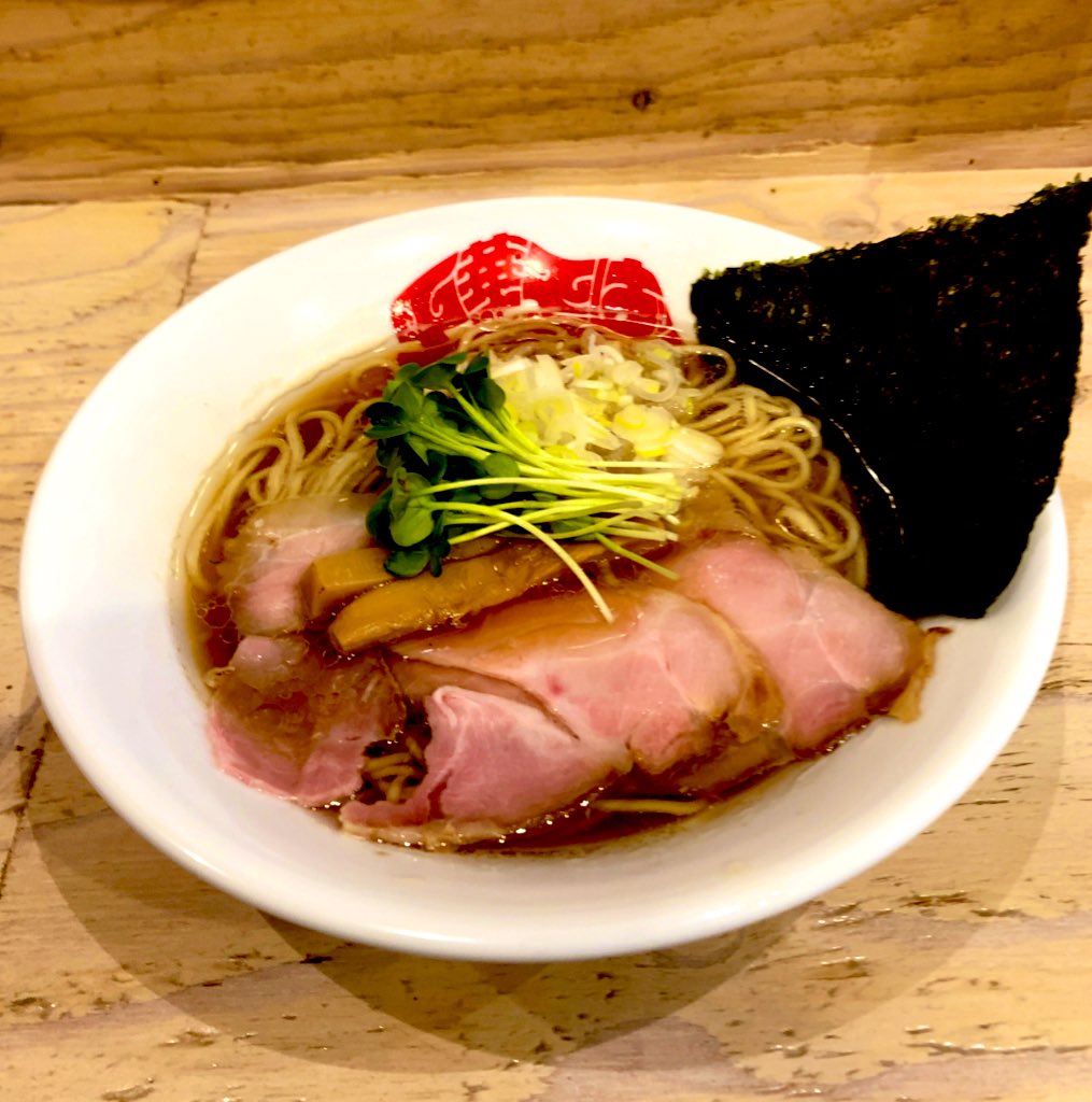 northernroad1's tweet photo. 低下水ツルパツ麺とにんにく山椒の味変が美味
淡麗なのにしっかり煮干し
次は背脂に挑戦しよう
煮干し中華そば（醤油）
中華そば スパンキー
#のろブログ #のろちゃんねる #北海道 #札幌 #西区 #二十四軒 #琴似 #飯テロ #グルメ #ランチ #ディナー #ラーメン #中華そば  #スパンキー https://t.co/O5TU6zVItg