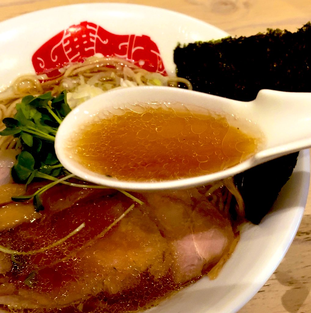 northernroad1's tweet photo. 低下水ツルパツ麺とにんにく山椒の味変が美味
淡麗なのにしっかり煮干し
次は背脂に挑戦しよう
煮干し中華そば（醤油）
中華そば スパンキー
#のろブログ #のろちゃんねる #北海道 #札幌 #西区 #二十四軒 #琴似 #飯テロ #グルメ #ランチ #ディナー #ラーメン #中華そば  #スパンキー https://t.co/O5TU6zVItg