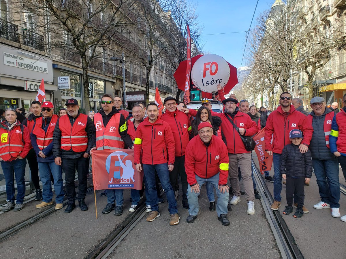 SyndFoJustice's tweet photo. Nouvelle journée de mobilisation contre la #réformeDesRetraites ! Chez @SyndFoJustice, la détermination ne faiblit pas ! #FOResister #FORienLacher ! https://t.co/tTrrX6O91V