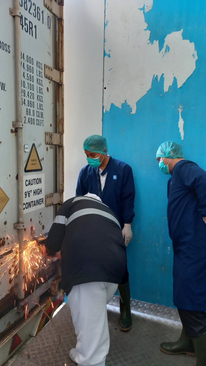 BKIPMBitung's tweet photo. 15/03 Kegiatan Pengawasan Lalu lintas Produk Perikanan Dometik di Unit Pengolahan Ikan di Minahasa Utara. #KKPThrive 
@bkipm_kkp 
@Muhlin21 
@BKIPMManado 
@pondaag_vera https://t.co/b45cTvQYqT