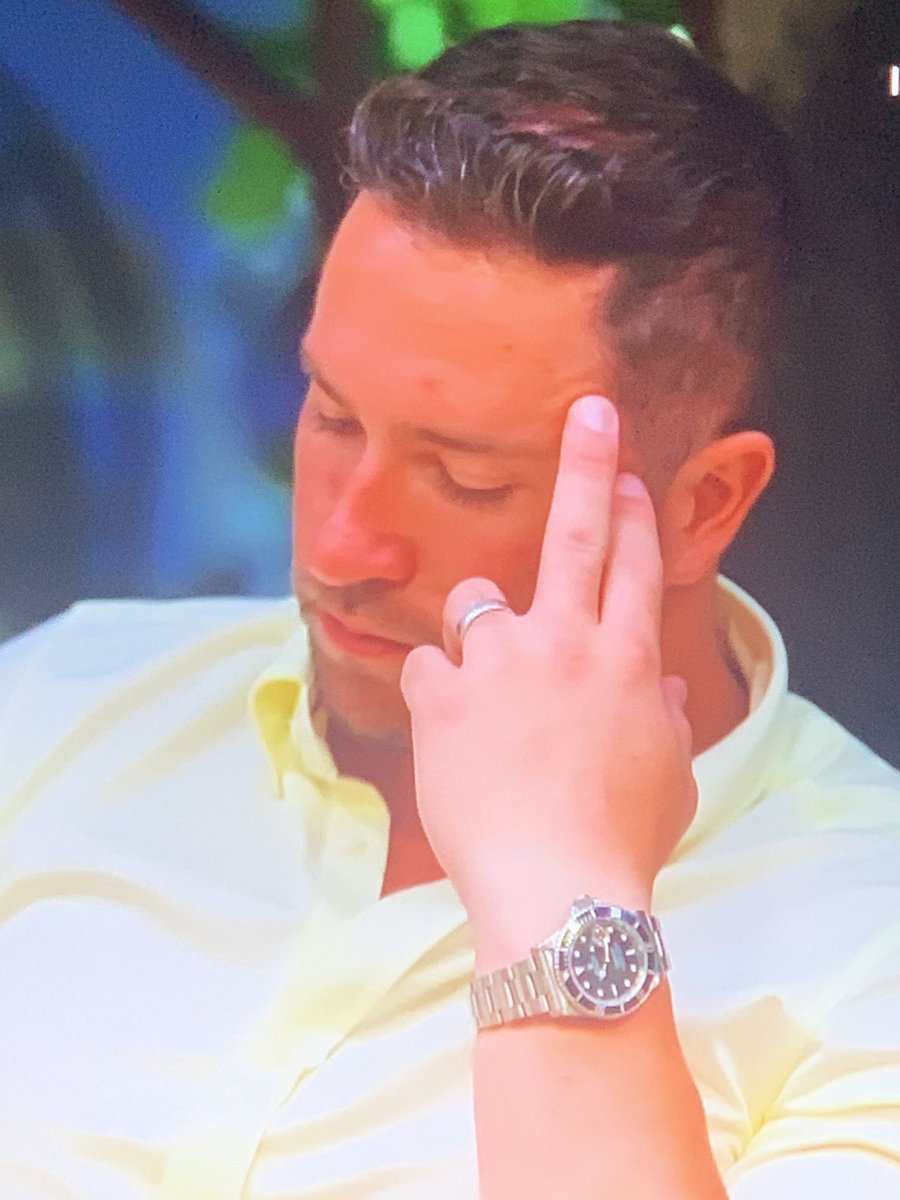 DebsKR's tweet photo. Correct me if I’m wrong but one watch says 17:45 and the other says 22:15… long argument!! #MAFS #MAFSAU #MAFSAustralia https://t.co/c7RR81hb4X