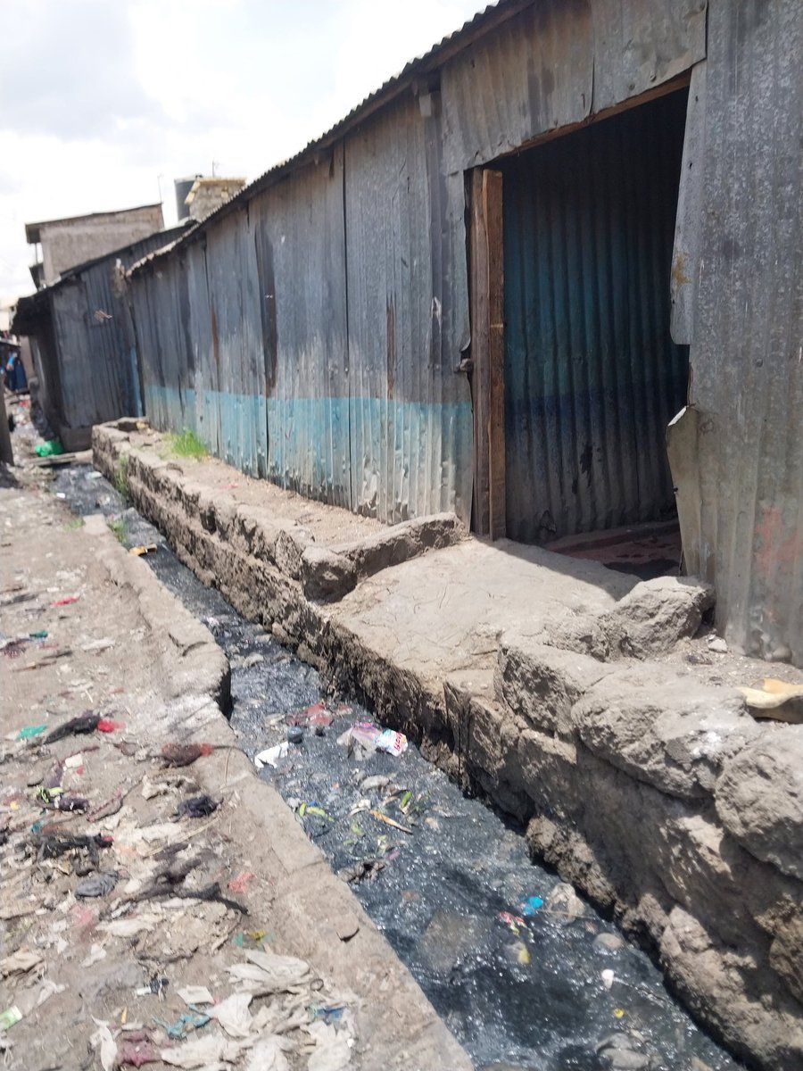GathituImani's tweet photo. Proper sanitation is a right! Mukuru people demand this right. 
@SakajaJohnson
You promised to work. We need to see it!
#MukuruSPA #Mukurupeoplesmanifesto https://t.co/cxfjeNxgox