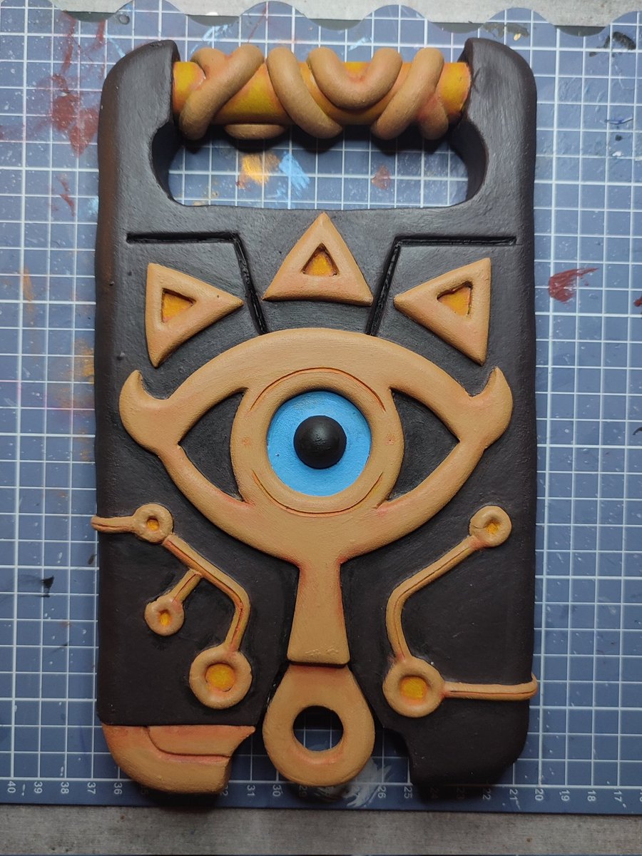 cosmesven's tweet photo. Sheikah slate from Zelda Breath of the Wild ✨ https://t.co/dlq8ySWWa1