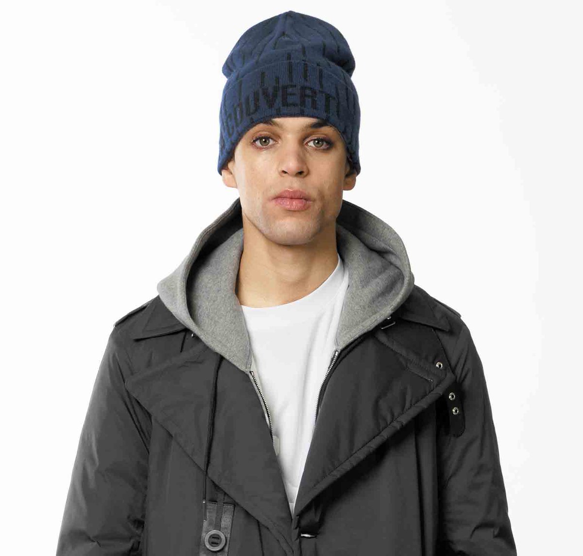 CeneMagazine's tweet photo. Fashion designer James Small on old friends, technical clothing and new brand À Couvert
https://t.co/OQSprOjj0R
#keepitkent #fashion #interview #jamessmall #acouvert #margate @a_couvert https://t.co/rOckJRJ1m2
