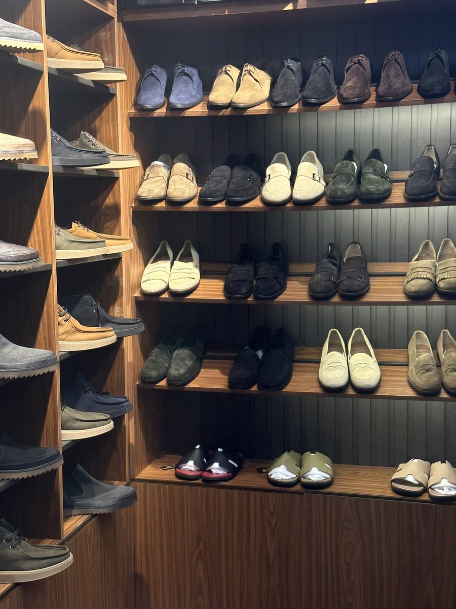 تشرفونا افتتاح فرعنا الثاني يوم الجمعة موستاش شوز👞🔥

الرياض شارع 117 جوار جيب معاك👞♥️