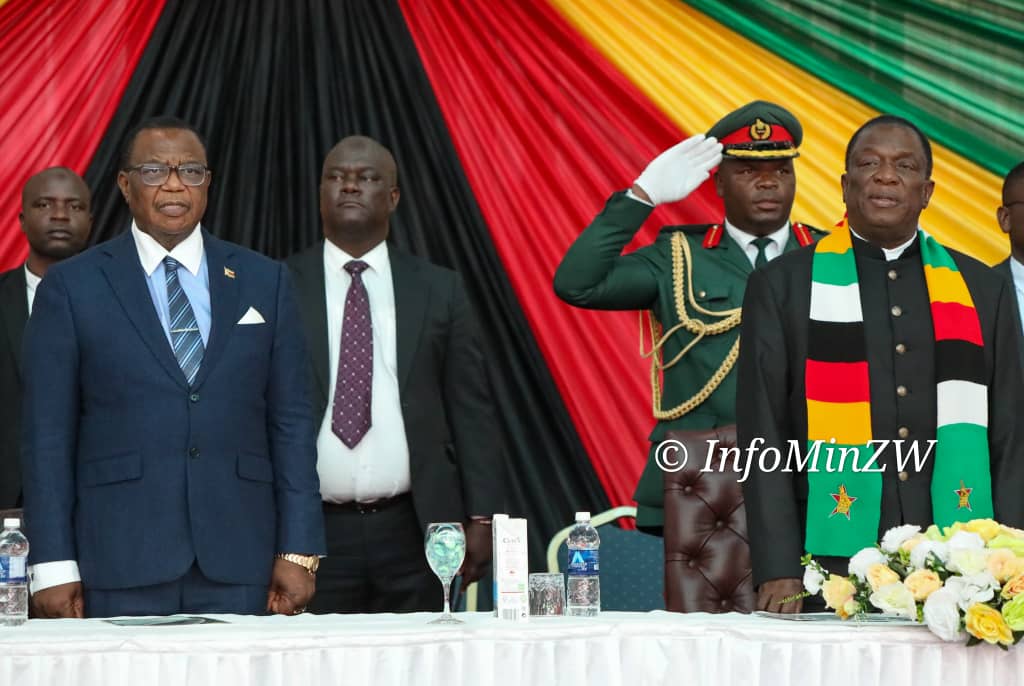 InfoMinZW's tweet photo. His Excellency President @edmnangagwa has arrived at the ZITF to officiate at the National Chiefs Conference 2023. For the first time, more than 500 headmen are attending the conference, joining the chiefs who have traditionally attended the annual meeting #ChiefsConference https://t.co/LxaulxVFIs