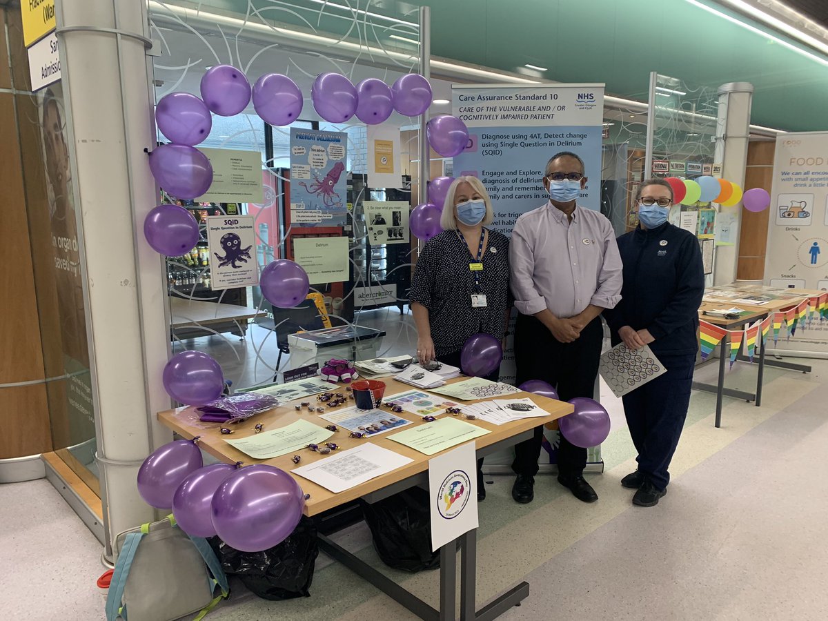 christineahp's tweet photo. Wonderful to see a full #MDT approach to #WDAD2023 in #clydesector! One of our #stroke consultants joining in to share #delirium information with public and staff @iDelirium_Aware @NHSGGC @sandrewshields https://t.co/5aKdeFIMjp