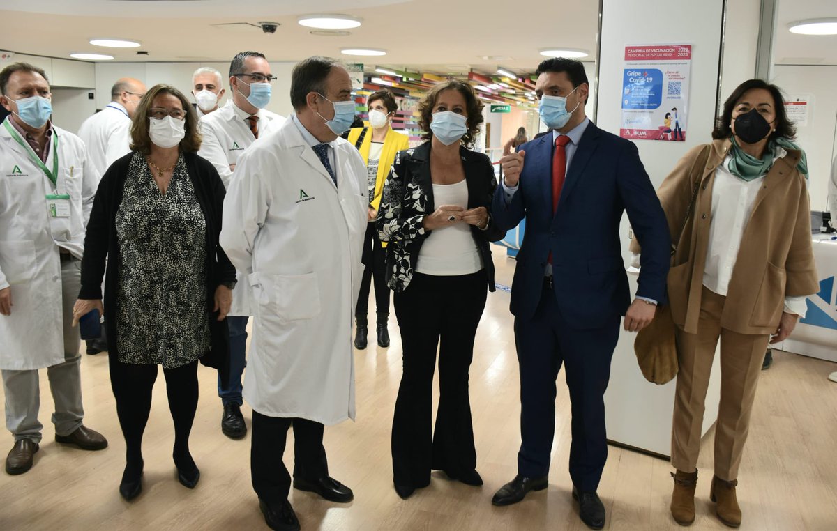LinaGarcia_AND's tweet photo. El @HUVMacarena acoge ‘Cuadros con Esperanza’, la exposición promovida por @GileadSciences que pone el foco en los sentimientos de mujeres con cáncer de mama triple negativo metastásico.

Combina inteligencia artificial, robótica y arte para concienciar sobre este tipo de cáncer. https://t.co/SDEFNpQbrw